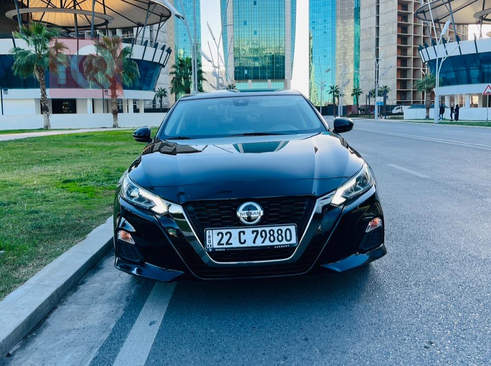 نیسان ئەلتیما